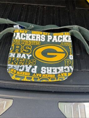 Forever Collectibles Green and Gold Green Bay Packers Crossbody Bag